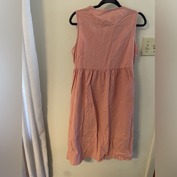 Casual Blush Buttoned Dress - Picture 2 of 4
